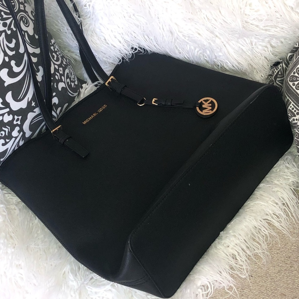 Michael Kors Tote - Picture 8 of 8